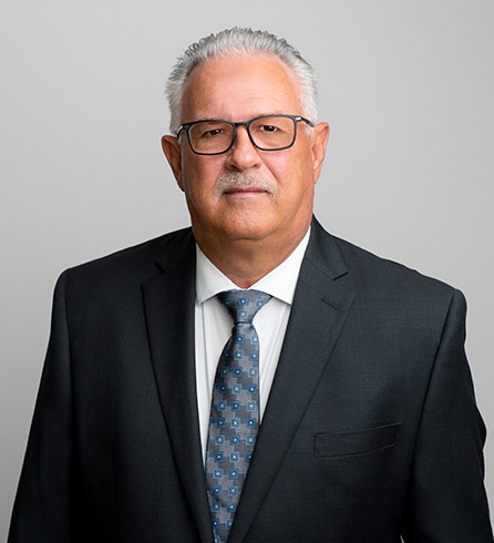 bio_headshots__0028_chris_michael